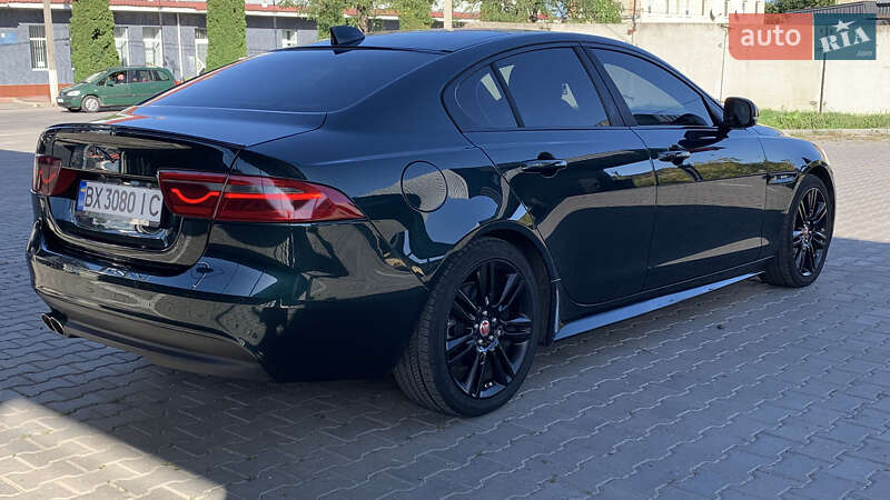 Седан Jaguar XE 2016 в Хмельницком