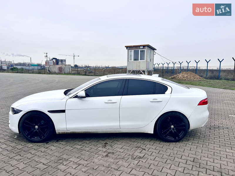 Седан Jaguar XE 2016 в Одессе