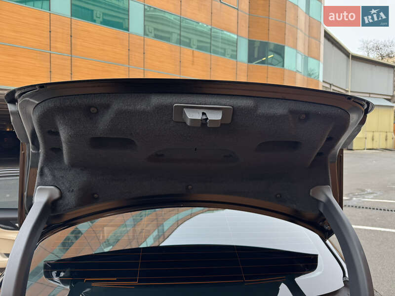 Седан Jaguar XE 2020 в Одессе