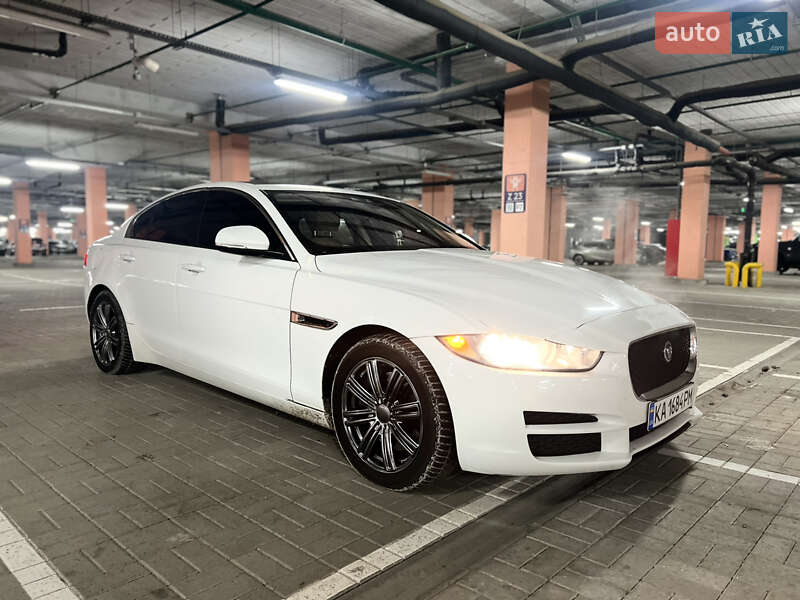Седан Jaguar XE 2016 в Киеве фото 4 Седан Jaguar XE 2016 в Киеве