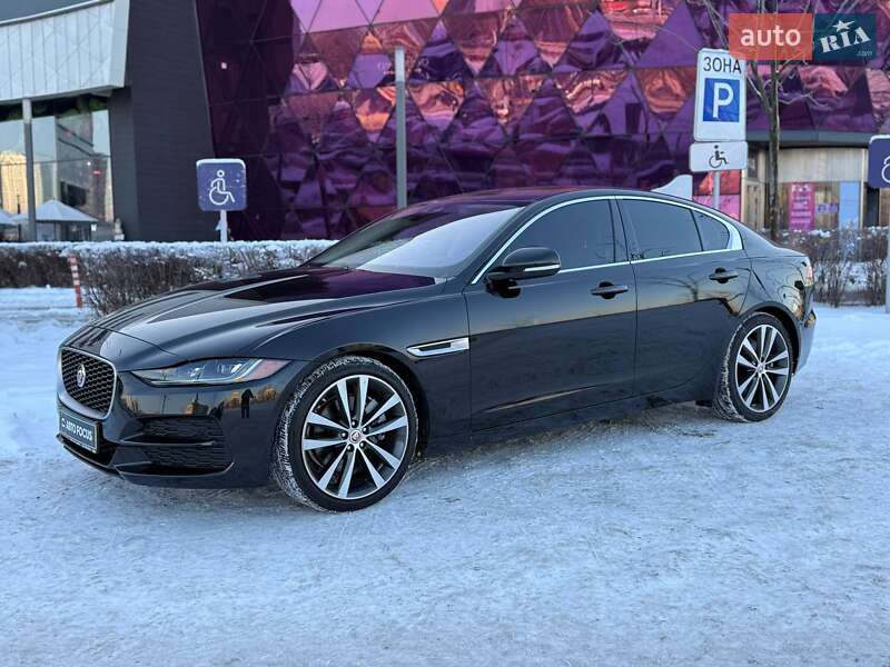 Седан Jaguar XE 2020 в Киеве фото 3 Седан Jaguar XE 2020 в Киеве