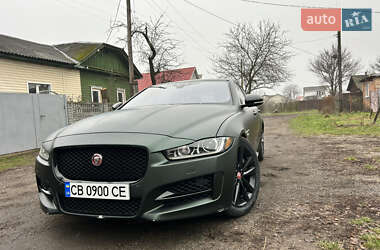 Седан Jaguar XE 2017 в Чернигове
