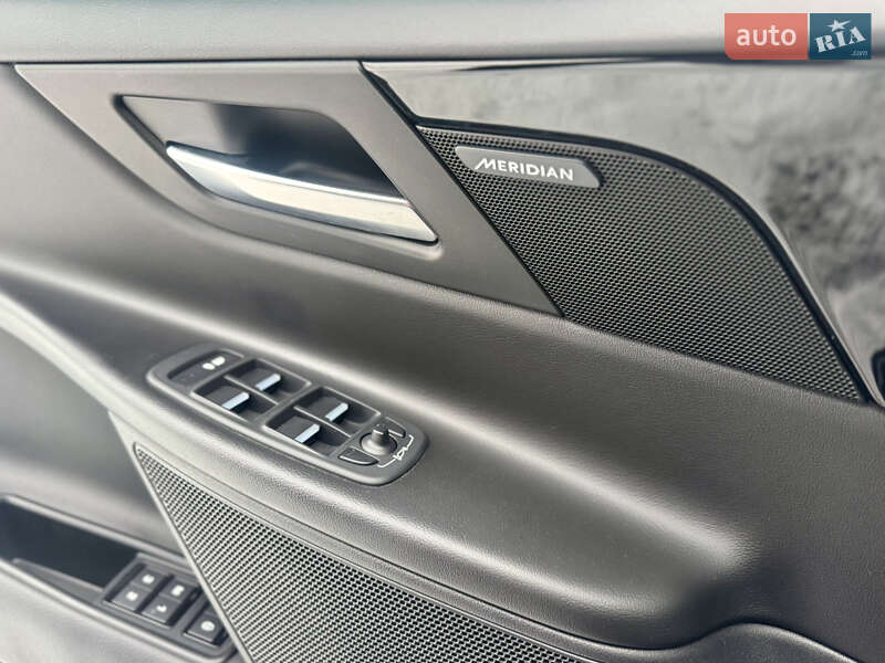 Седан Jaguar XE 2016 в Новояворовске фото 33 Седан Jaguar XE 2016 в Новояворовске