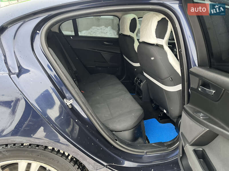 Седан Jaguar XE 2016 в Ивано-Франковске фото 64 Седан Jaguar XE 2016 в Ивано-Франковске