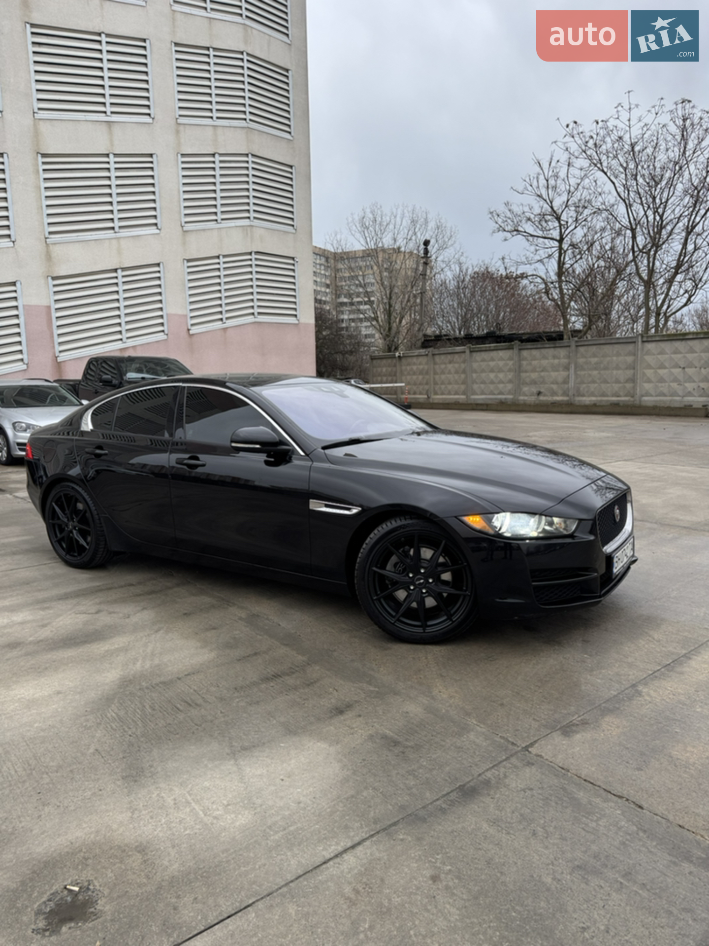 2017 Jaguar XE - мініатюра 2