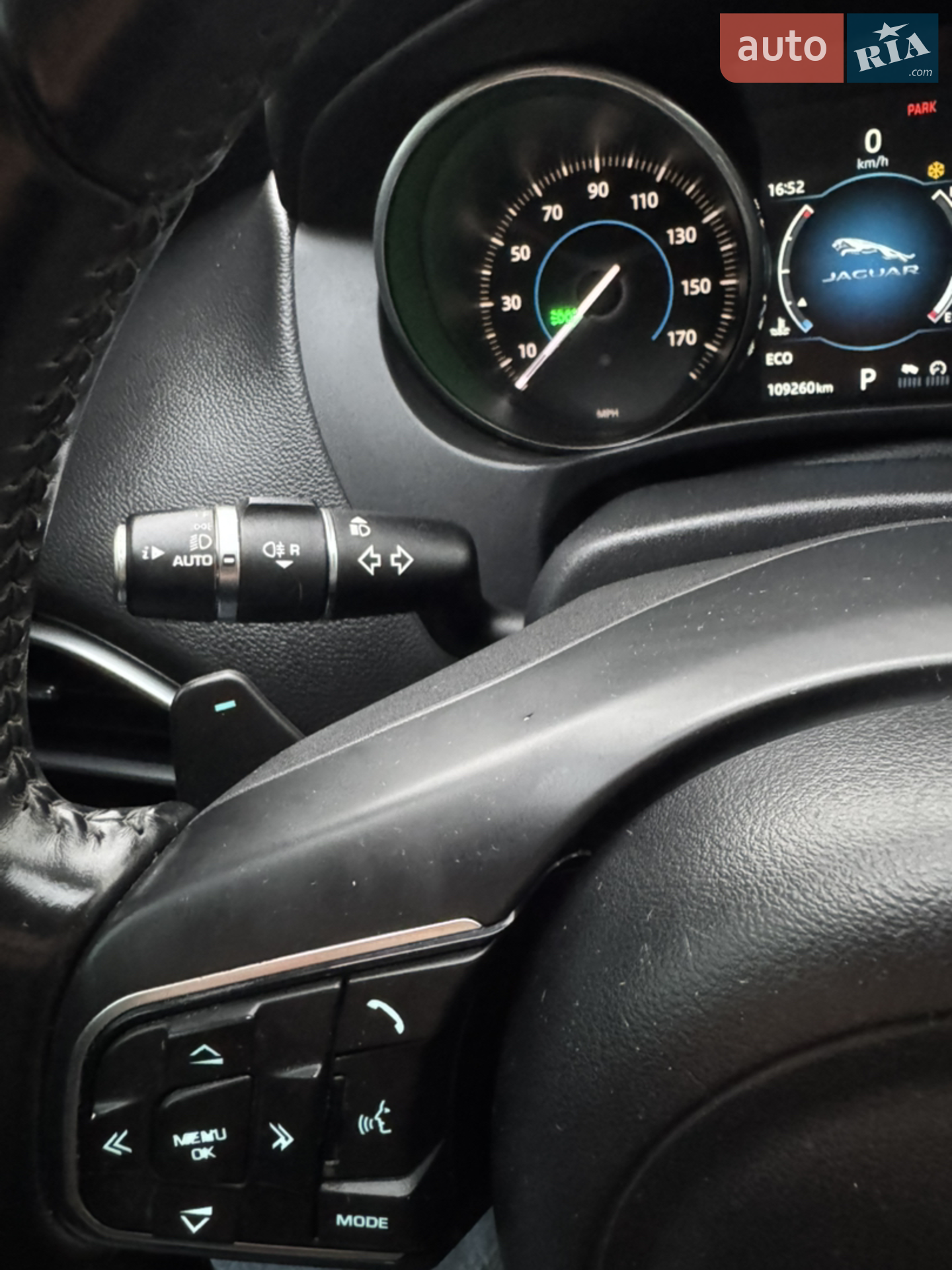 2017 Jaguar XE - мініатюра 34