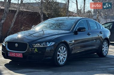 Седан Jaguar XE 2016 в Здолбунове