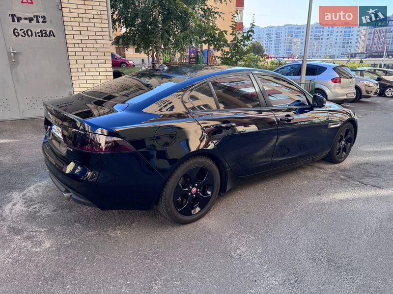 Седан Jaguar XE 2017 в Хмельницком