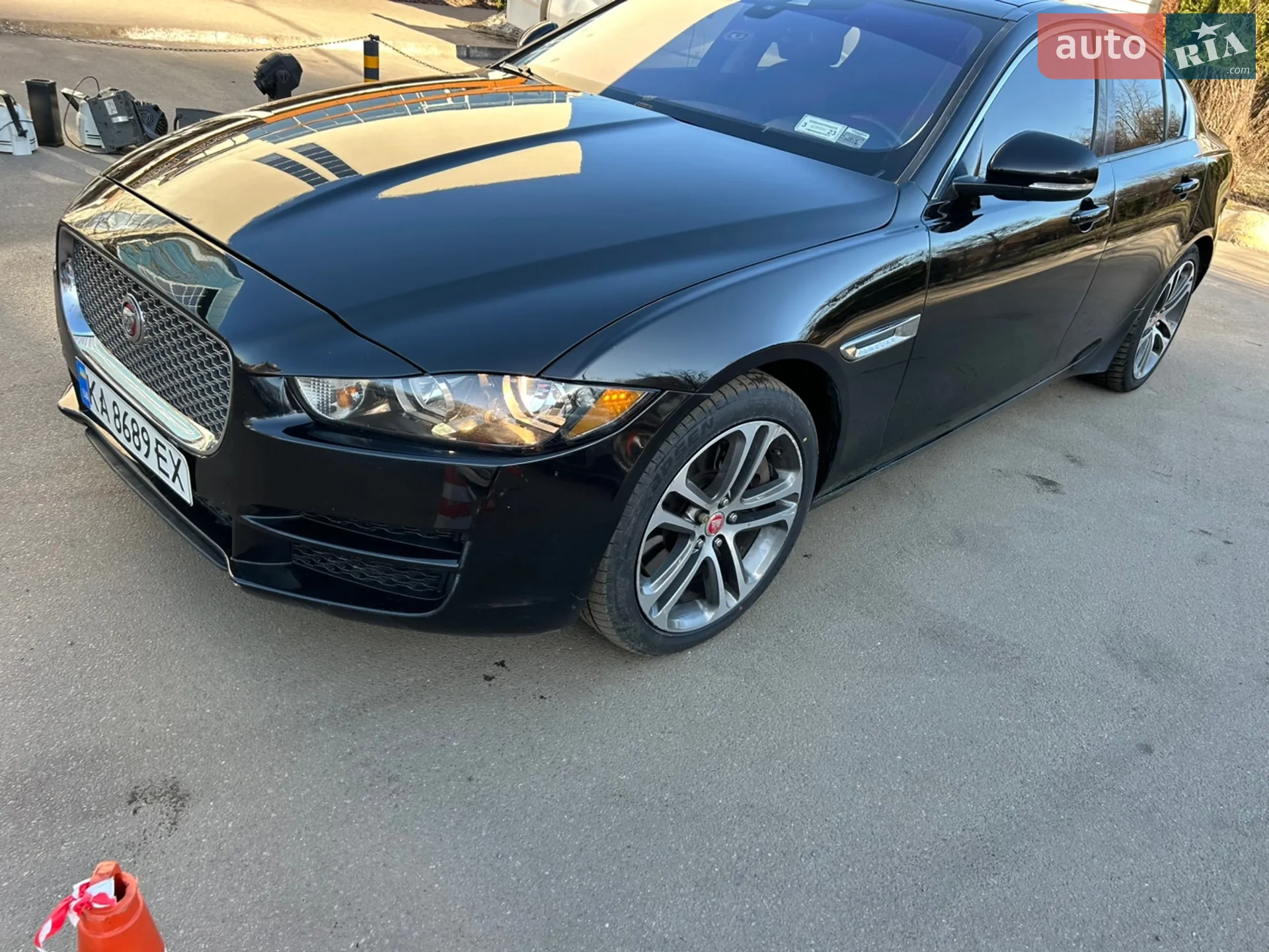 2016 Jaguar XE - мініатюра 5