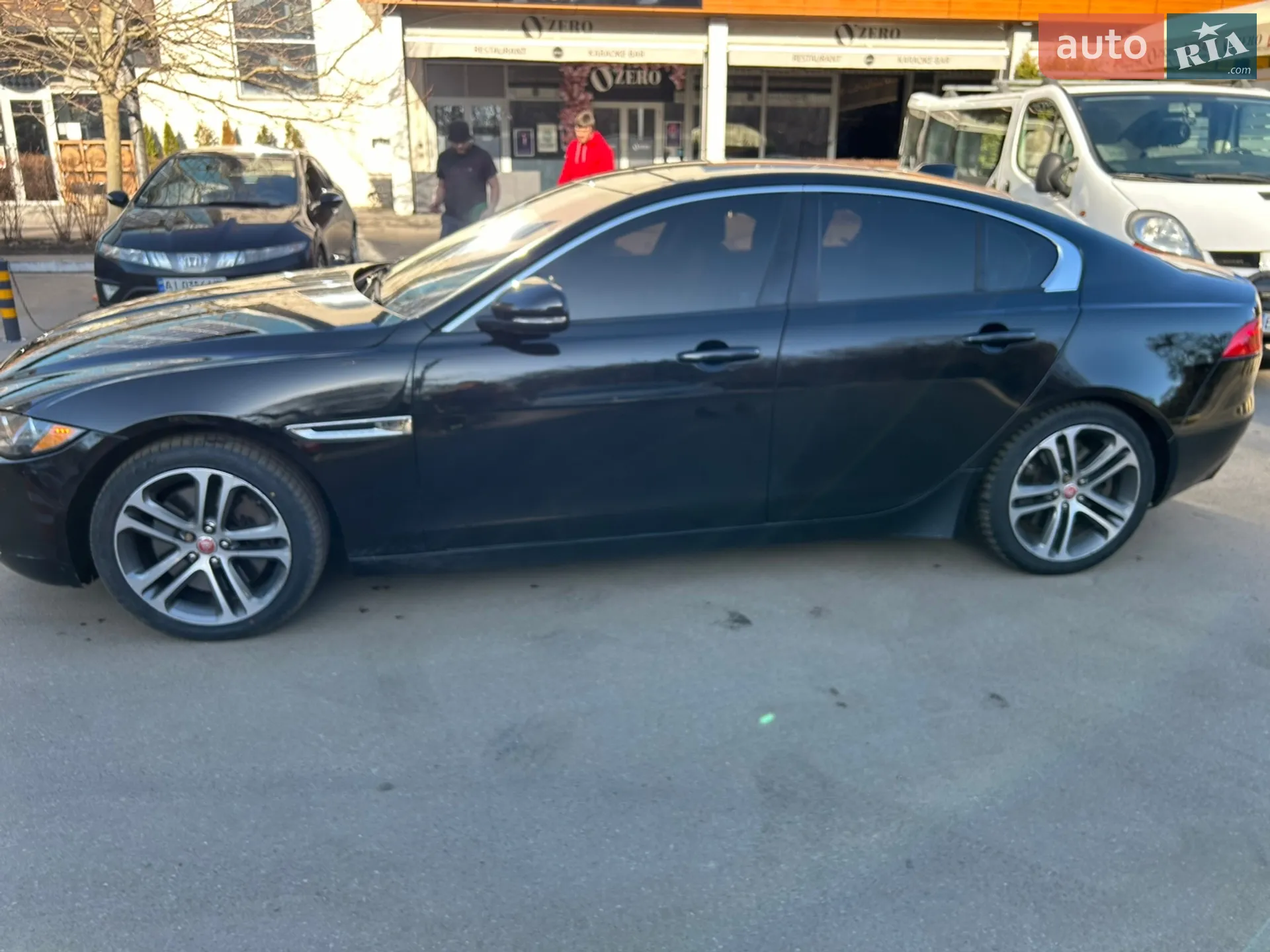 2016 Jaguar XE - мініатюра 6