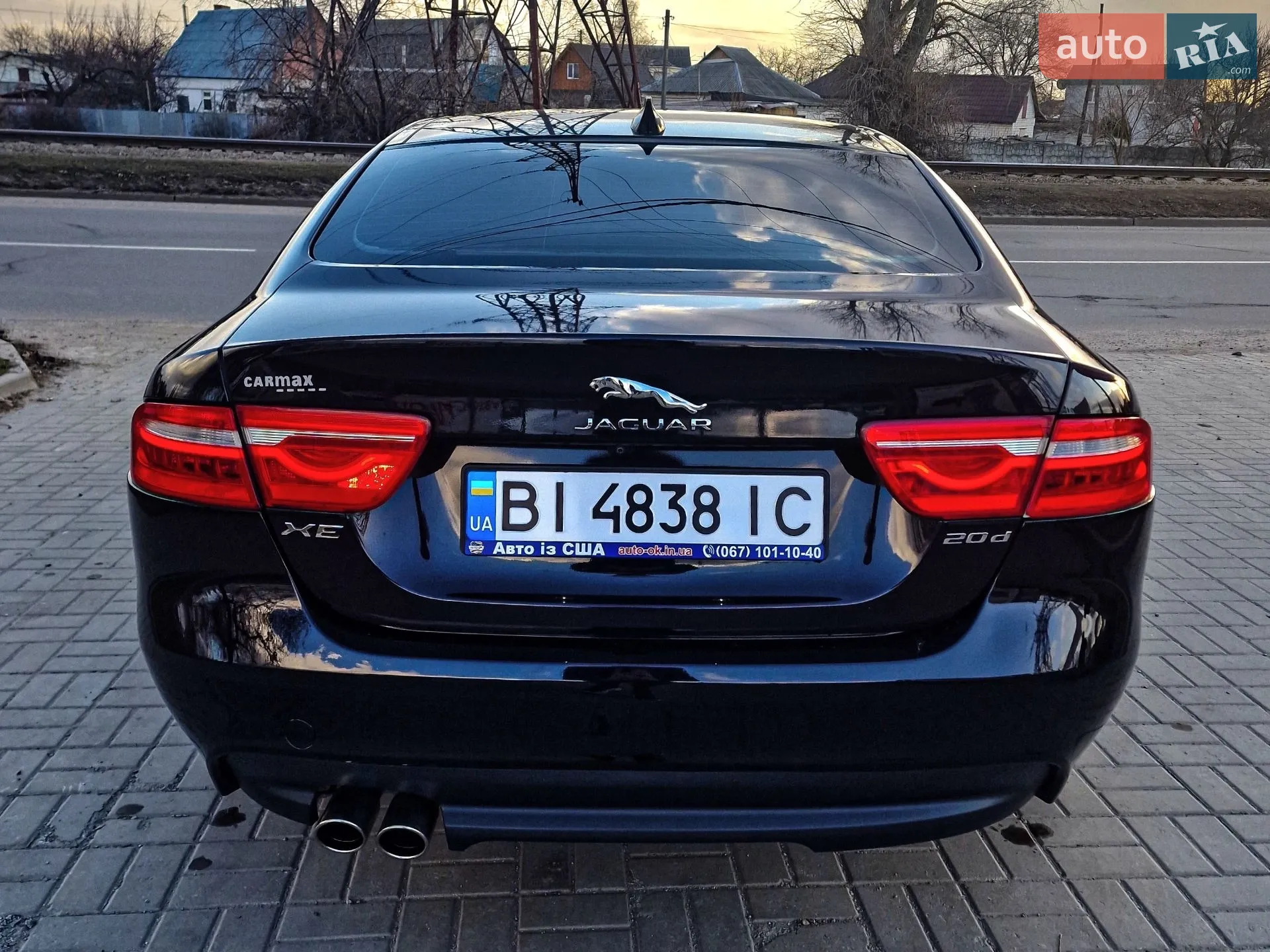 2016 Jaguar XE - мініатюра 5