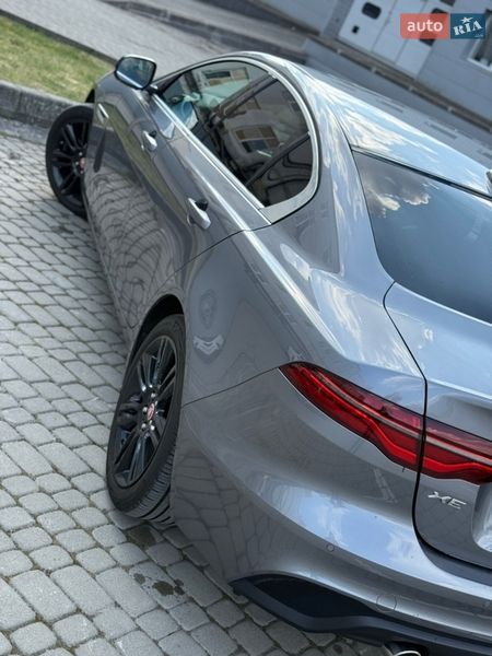Седан Jaguar XE 2020 в Львове фото 18 Седан Jaguar XE 2020 в Львове