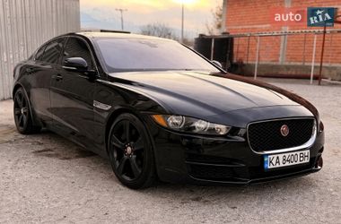 Седан Jaguar XE 2016 в Киеве