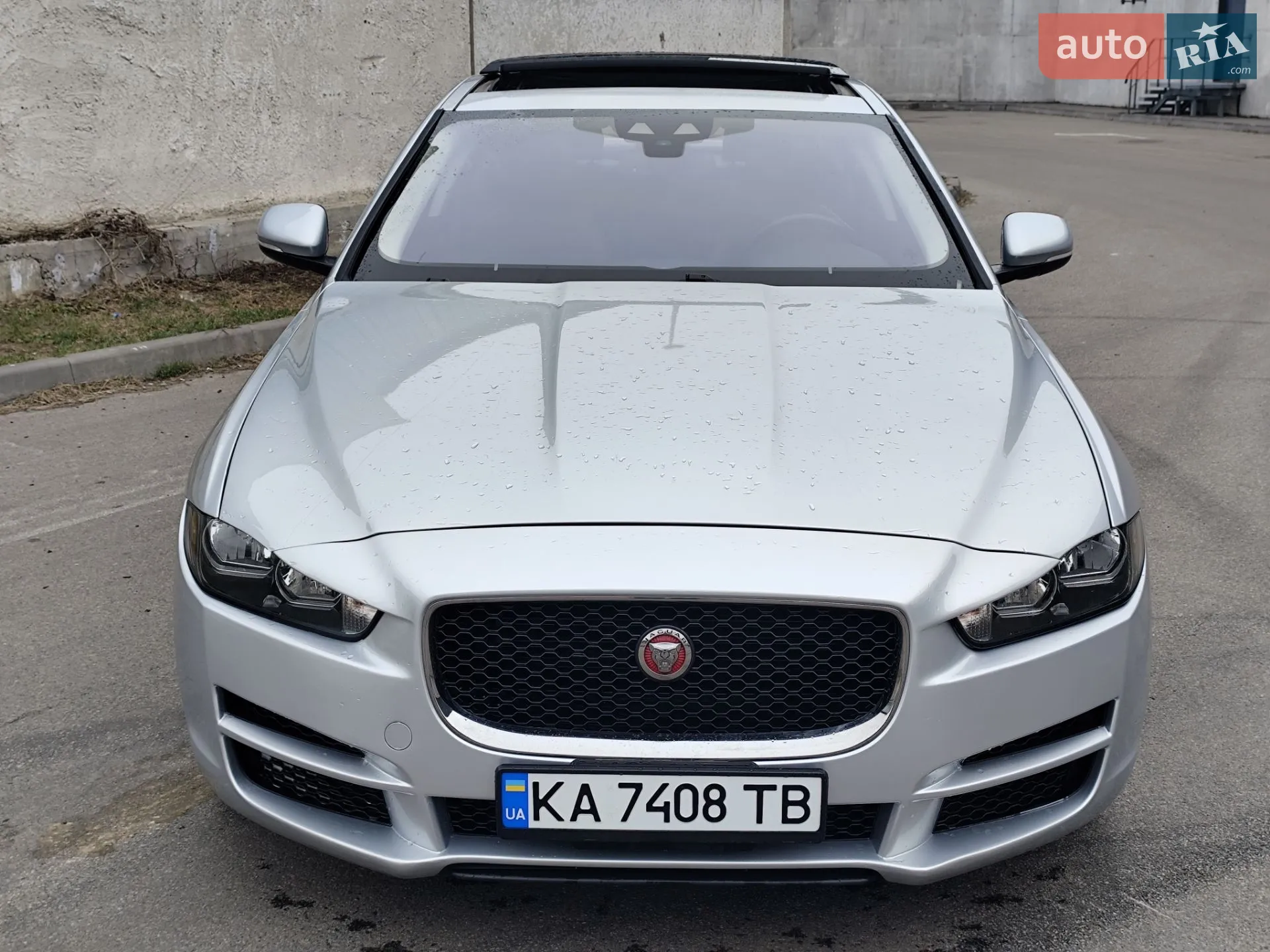 2016 Jaguar XE - мініатюра 8