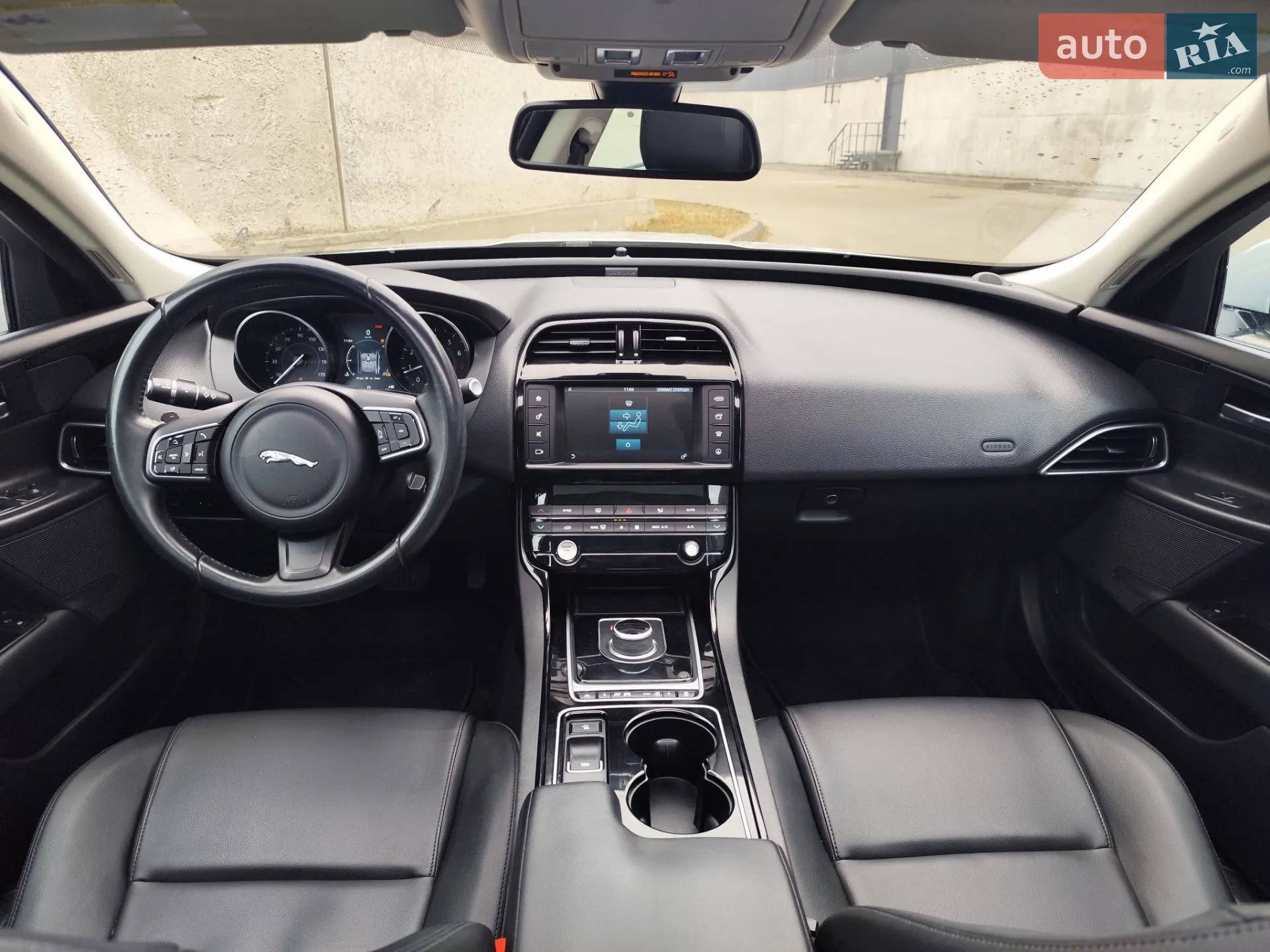 2016 Jaguar XE - мініатюра 19