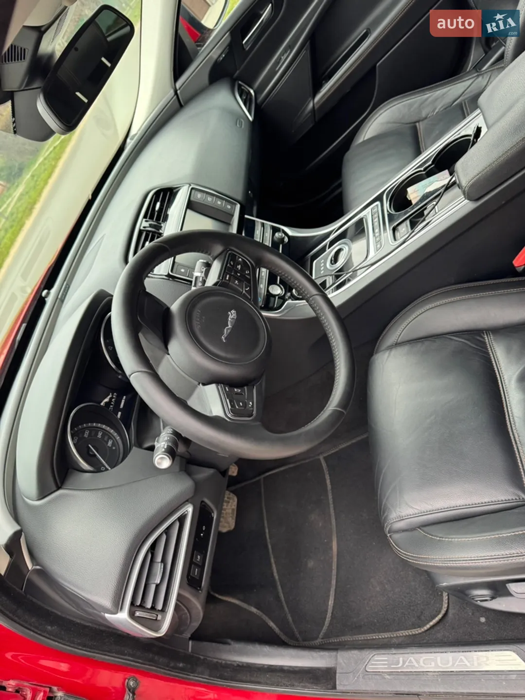 2015 Jaguar XE - мініатюра 17