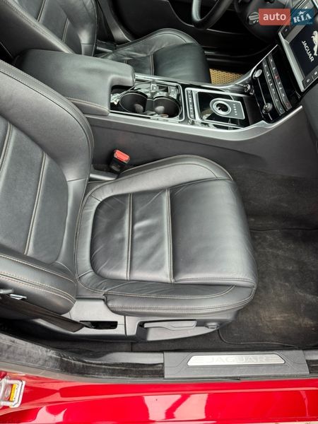 Седан Jaguar XE 2015 в Одесі фото 24 Седан Jaguar XE 2015 в Одесі