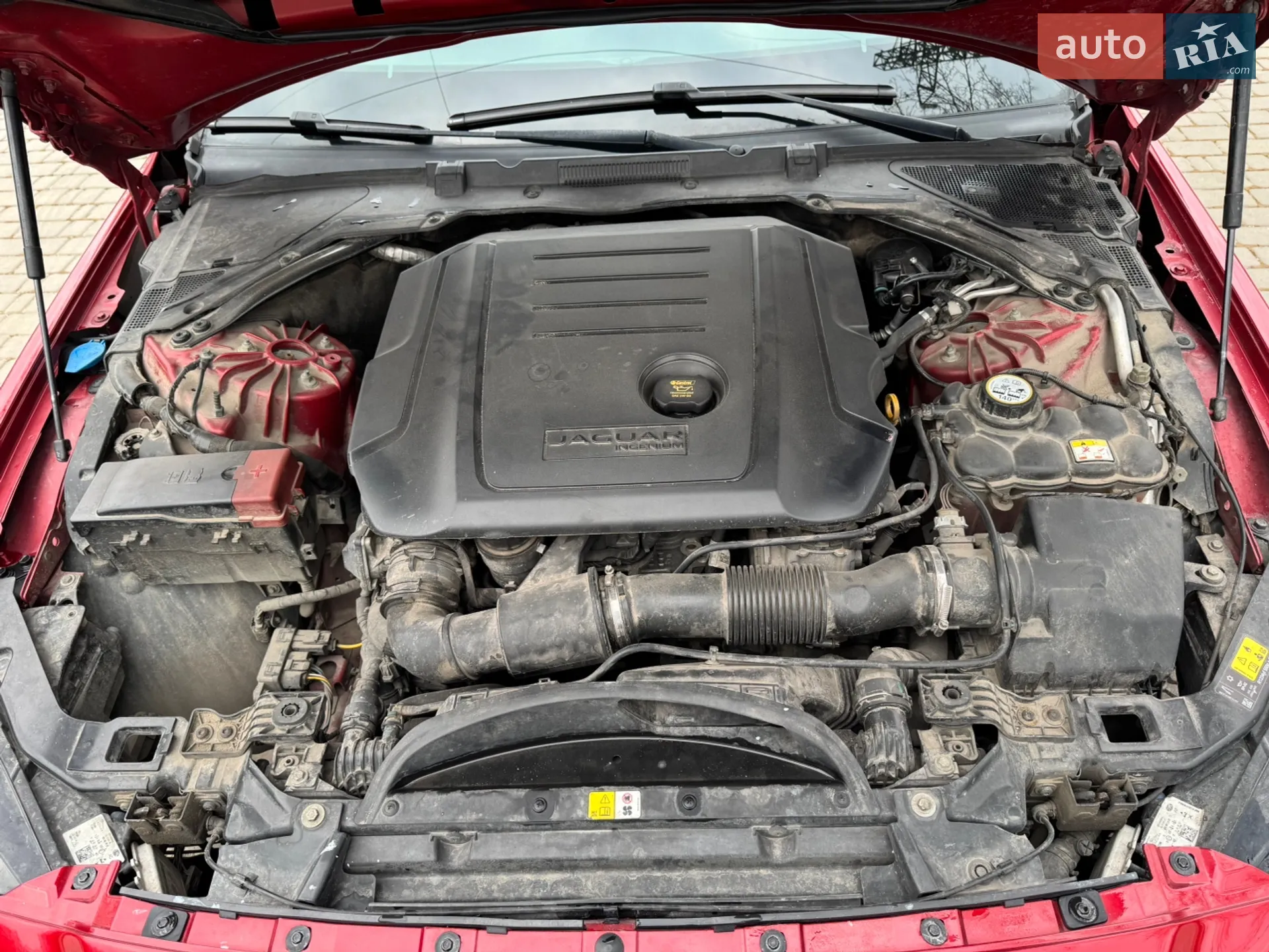 2015 Jaguar XE - мініатюра 33