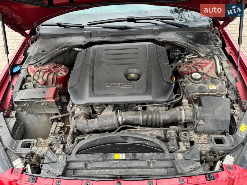 Седан Jaguar XE 2015 в Одесі фото 33 Седан Jaguar XE 2015 в Одесі