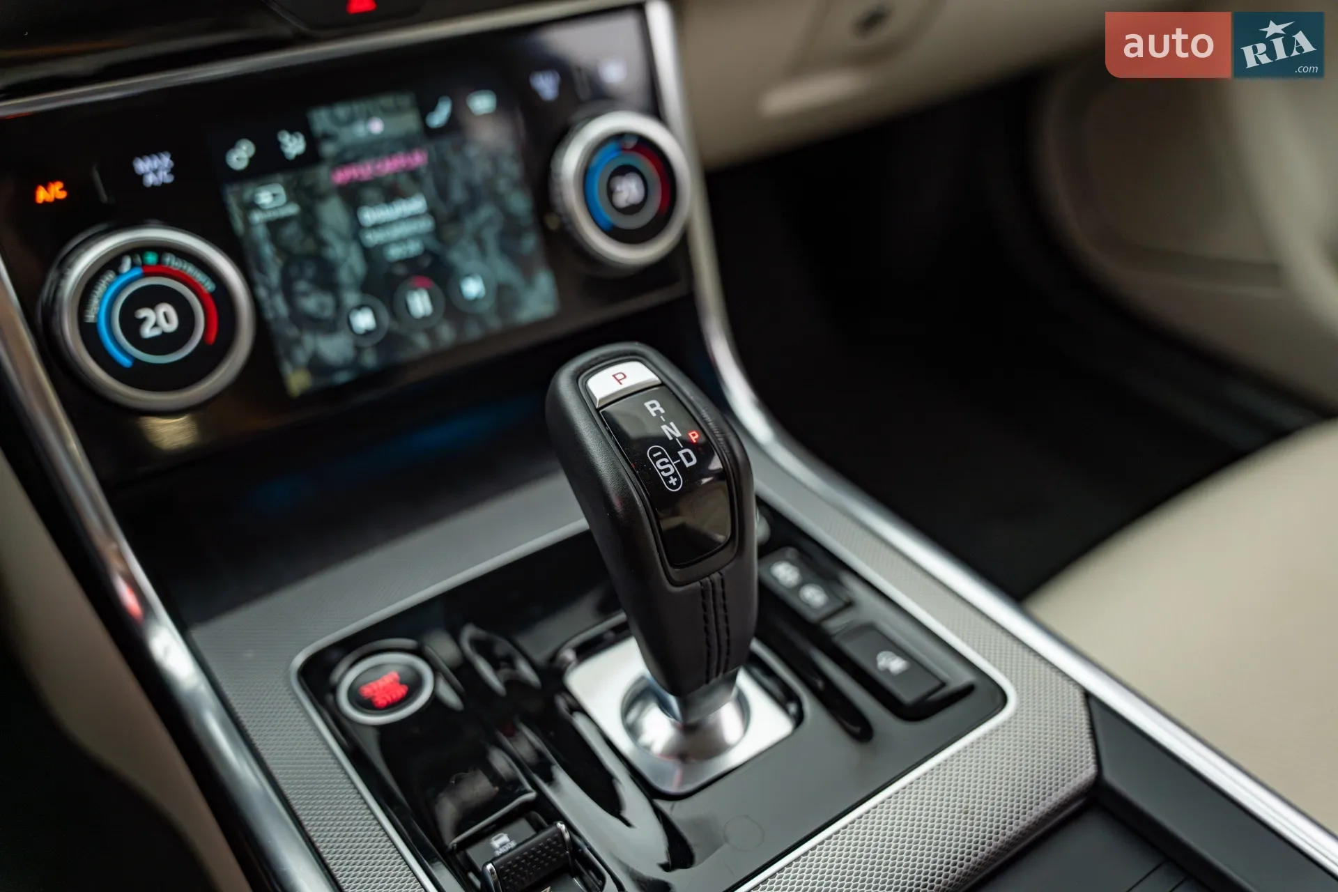 2020 Jaguar XE - мініатюра 19