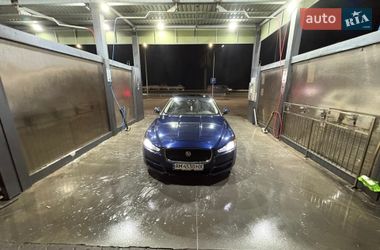 Седан Jaguar XE 2016 в Киеве