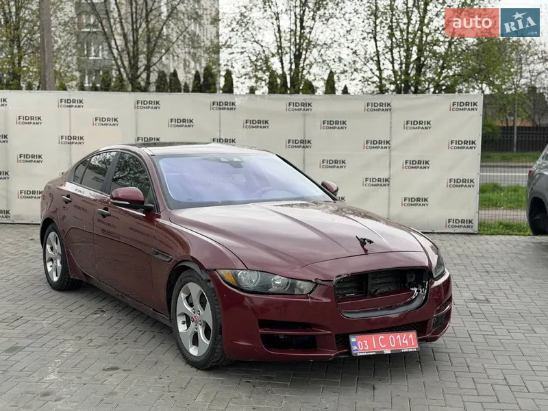 Jaguar XE