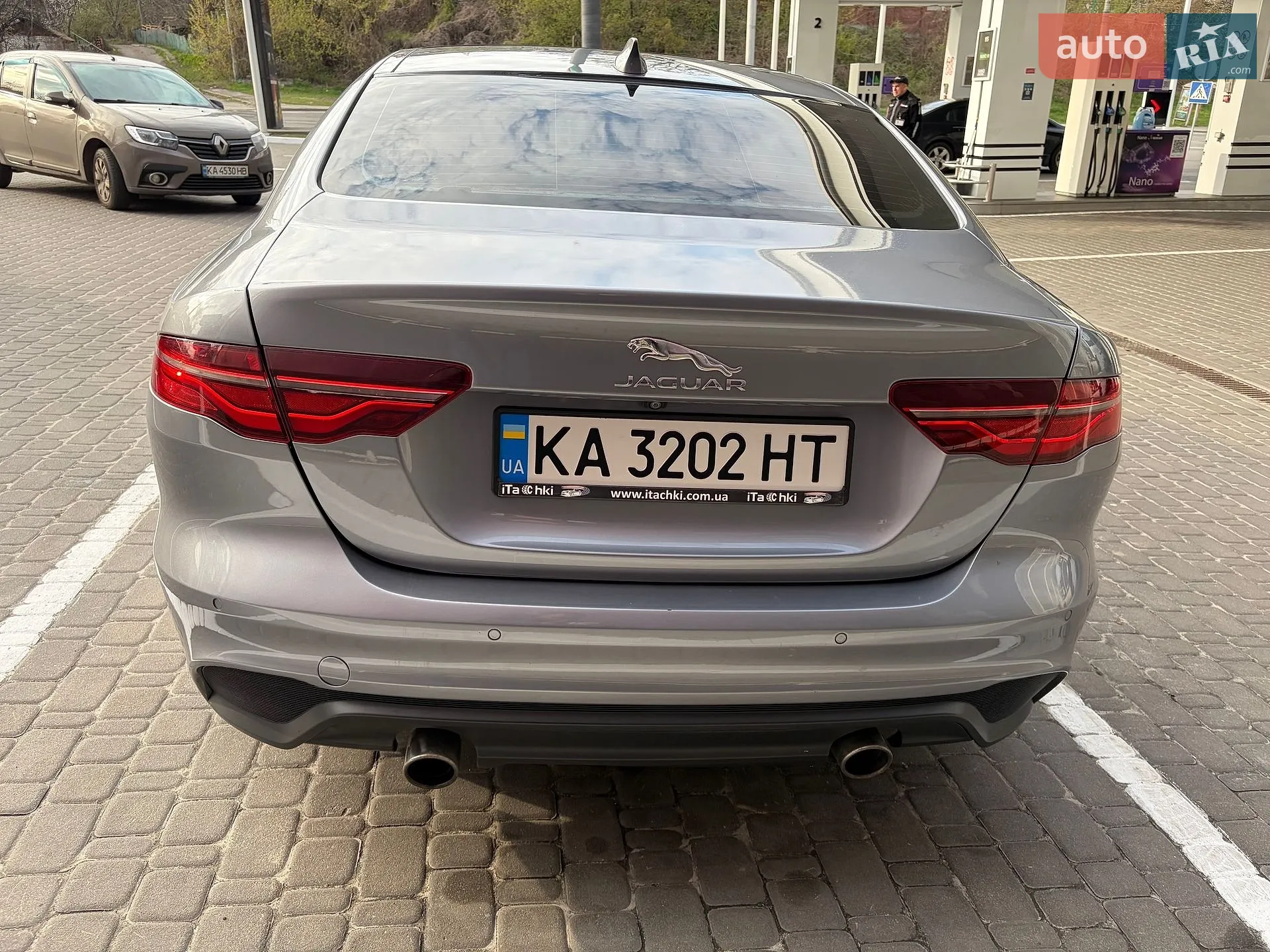 2019 Jaguar XE - мініатюра 8