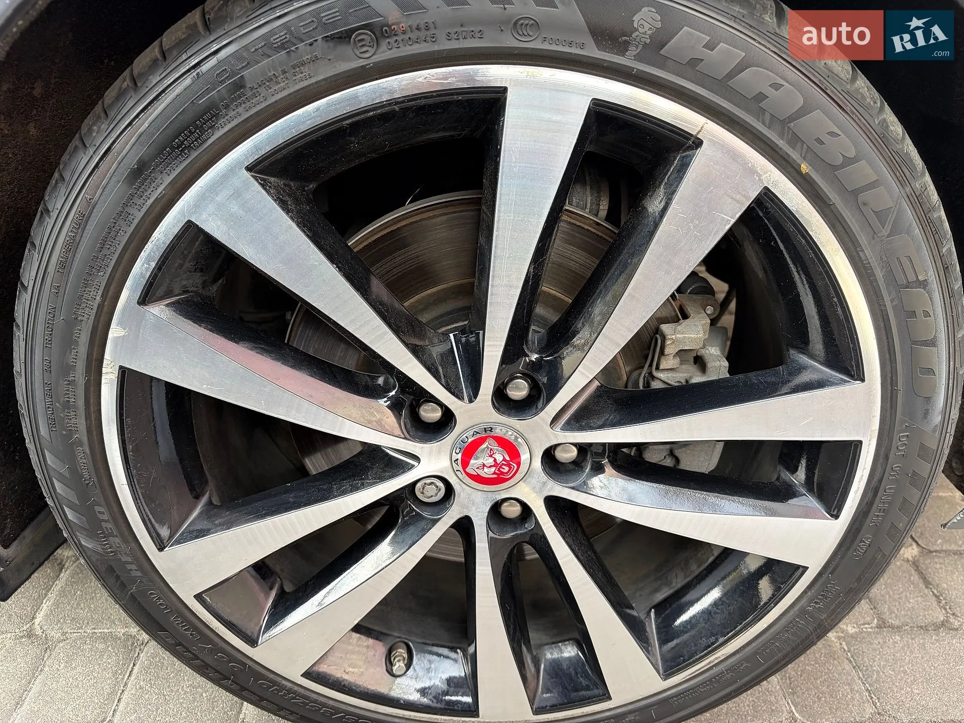 2019 Jaguar XE - мініатюра 32