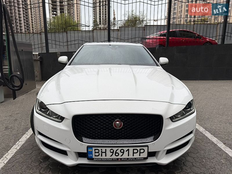Седан Jaguar XE 2015 в Одессе