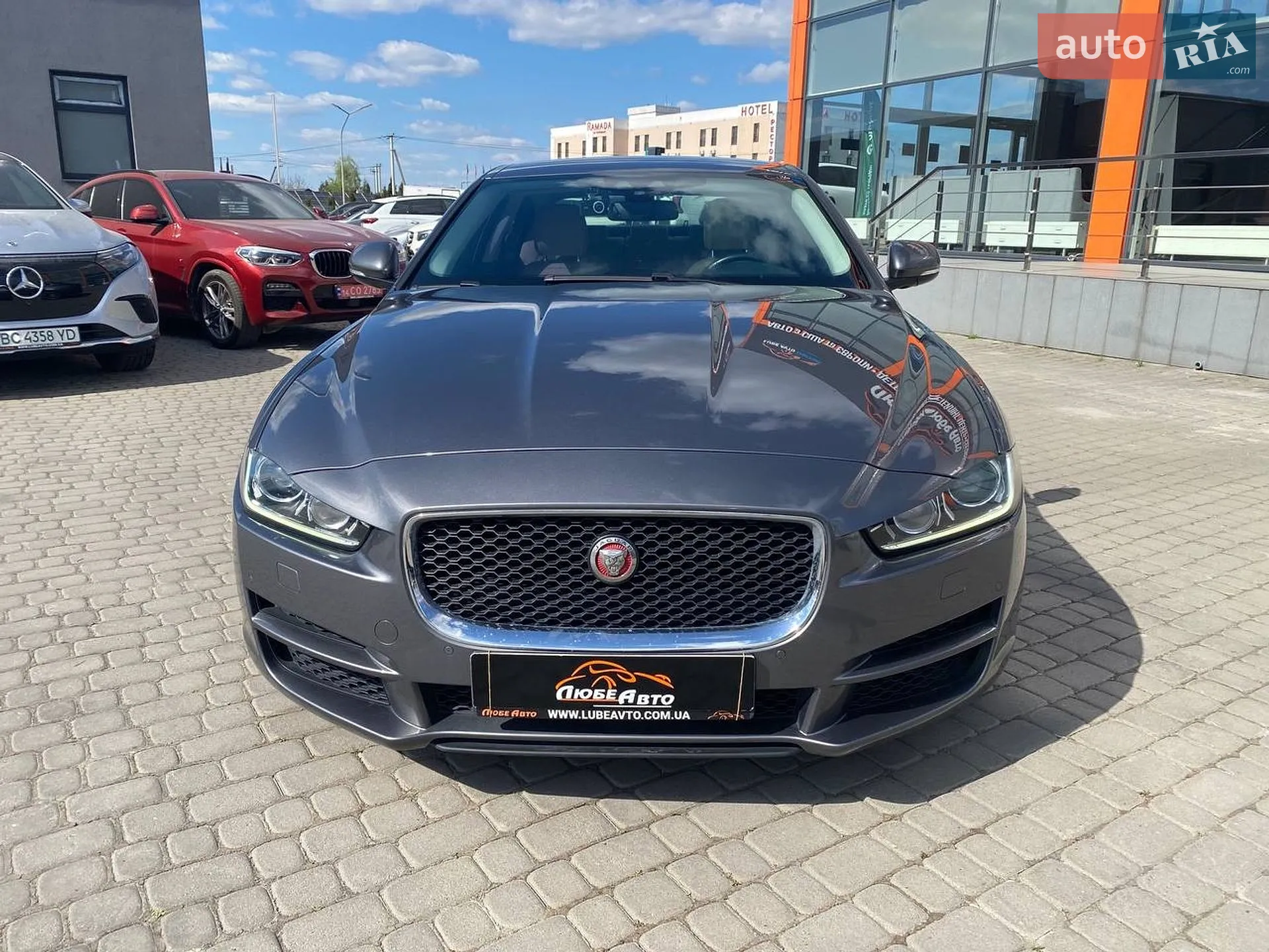 2015 Jaguar XE - мініатюра 2