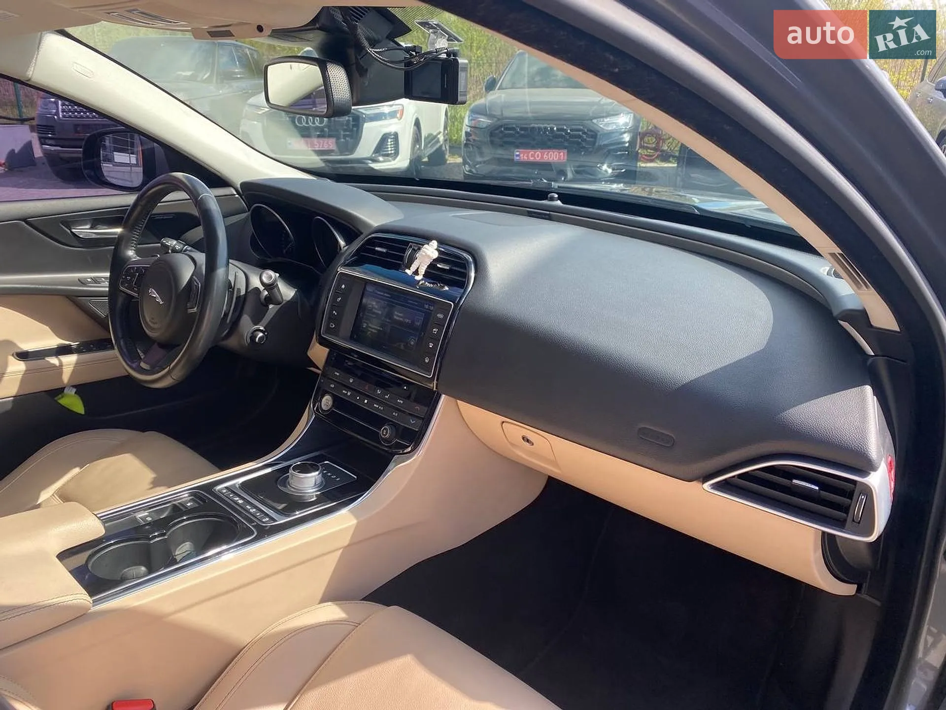 2015 Jaguar XE - мініатюра 9