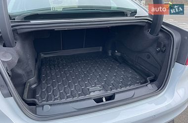 Седан Jaguar XE 2019 в Киеве