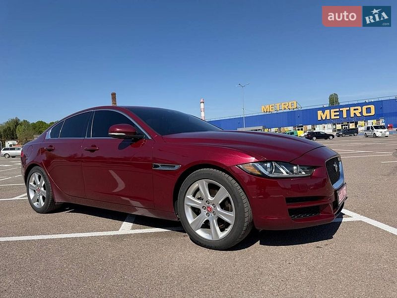 Седан Jaguar XE 2017 в Житомире