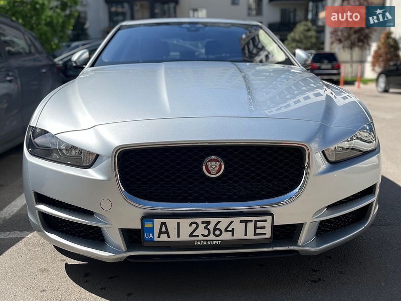 Седан Jaguar XE 2018 в Киеве