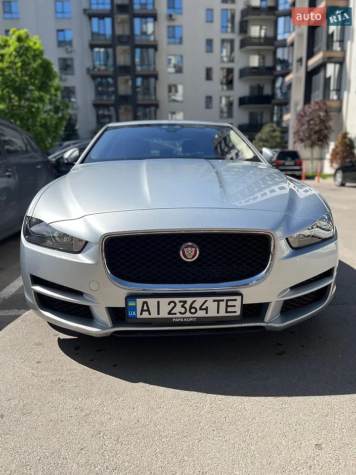 2019 Jaguar XE - мініатюра 14