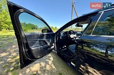 Седан Jaguar XE 2016 в Яворове
