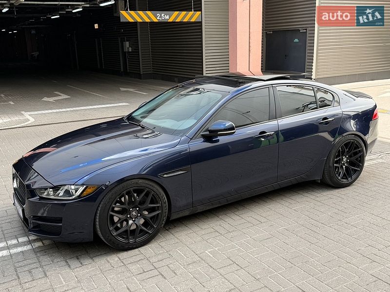 Седан Jaguar XE 2016 в Киеве фото 12 Седан Jaguar XE 2016 в Киеве
