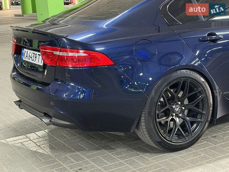 Седан Jaguar XE 2016 в Киеве фото 29 Седан Jaguar XE 2016 в Киеве