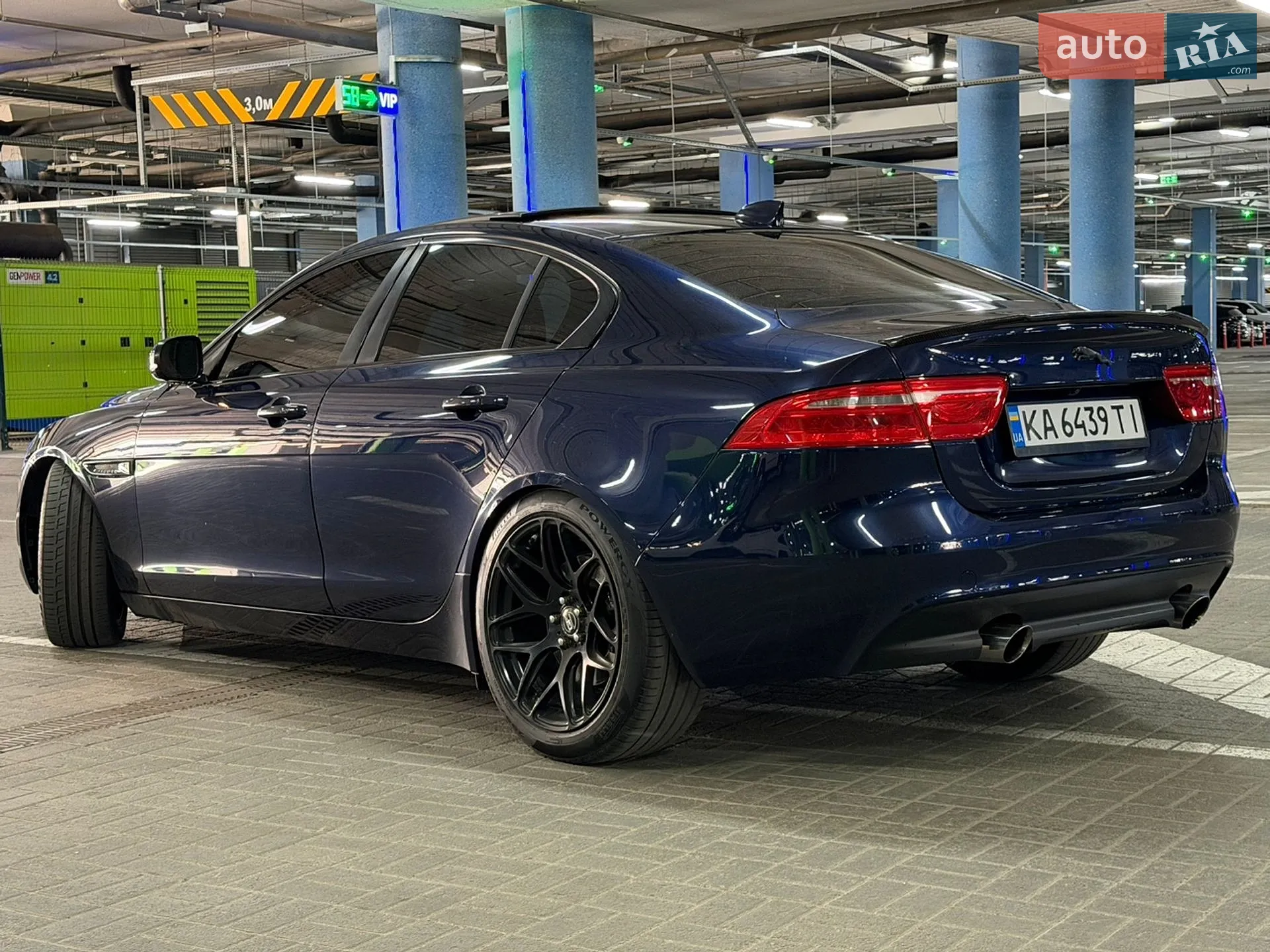 2016 Jaguar XE - мініатюра 31