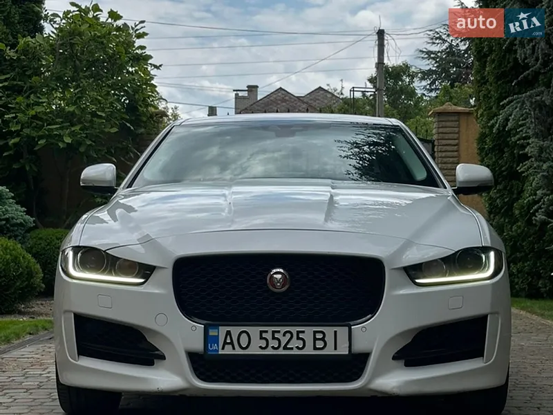 Jaguar XE 2016