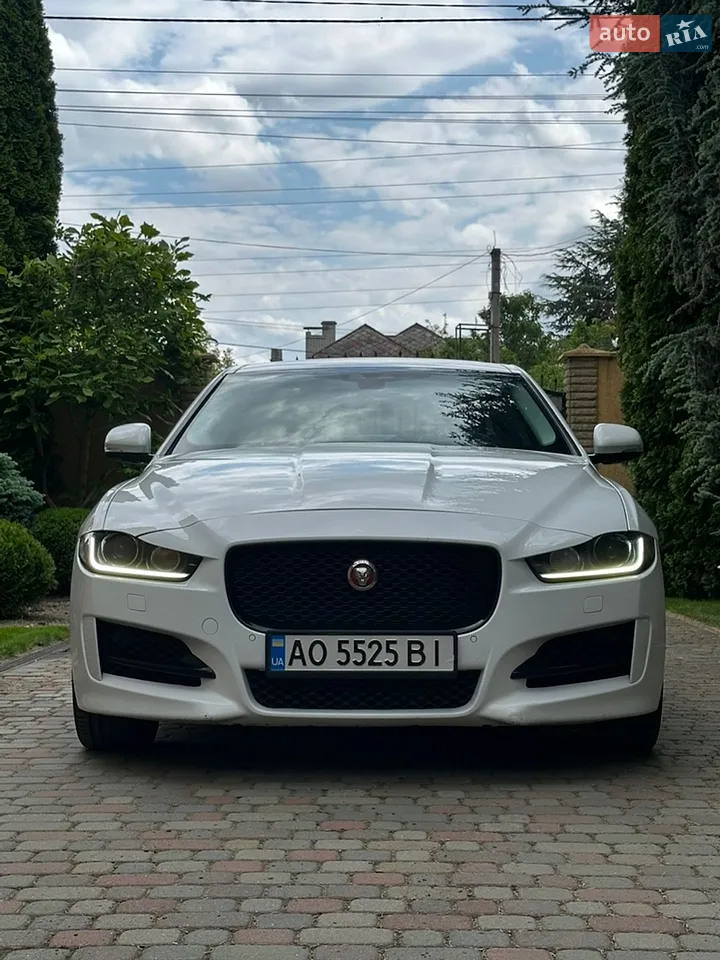 2015 Jaguar XE - мініатюра 38