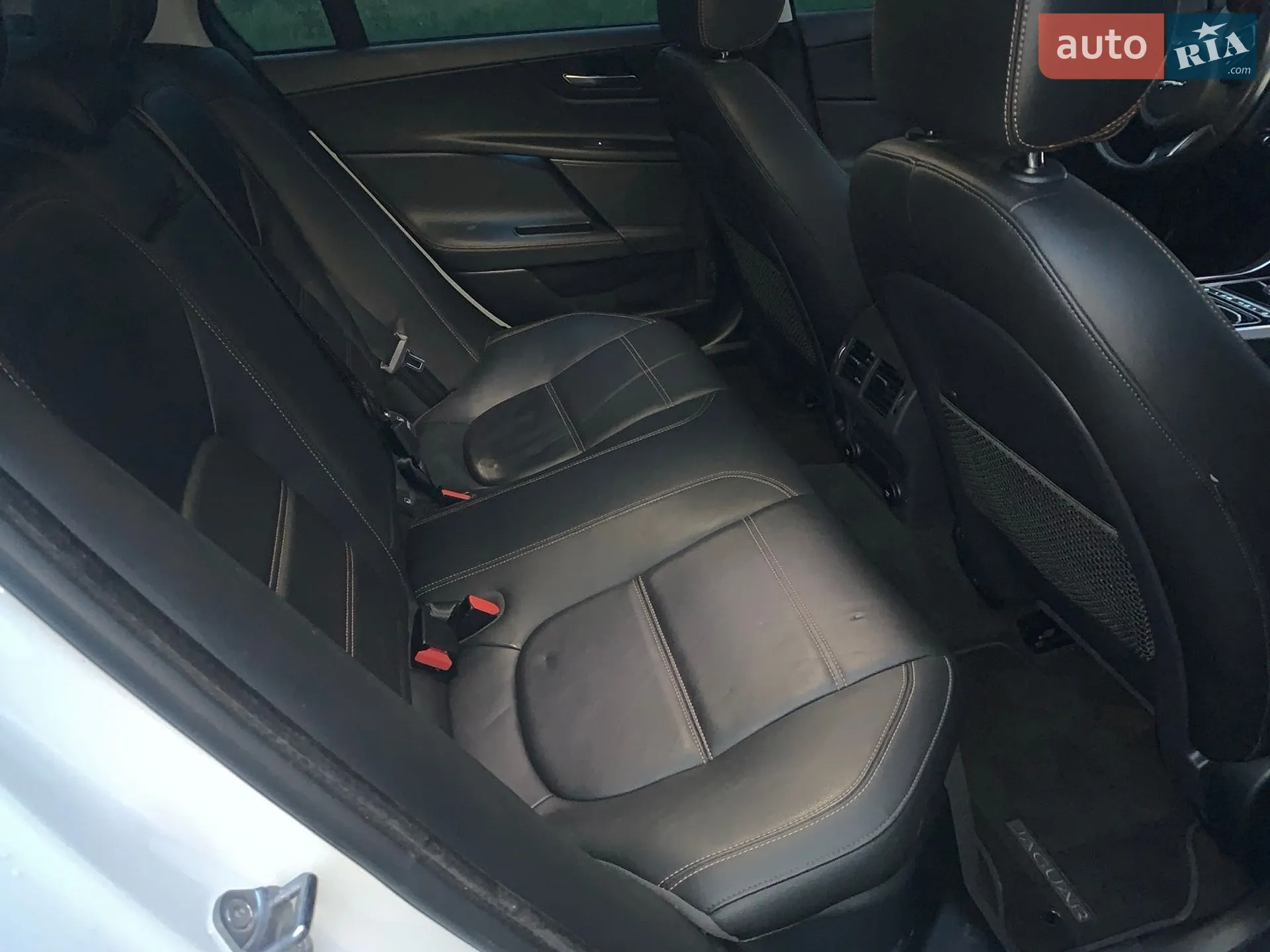 2019 Jaguar XE - мініатюра 10