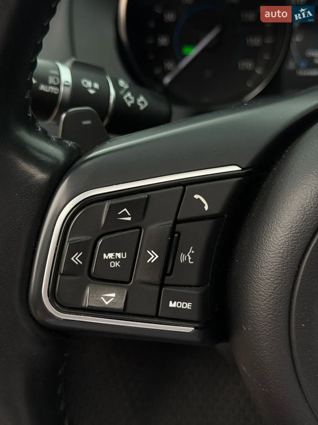 2016 Jaguar XE - мініатюра 31