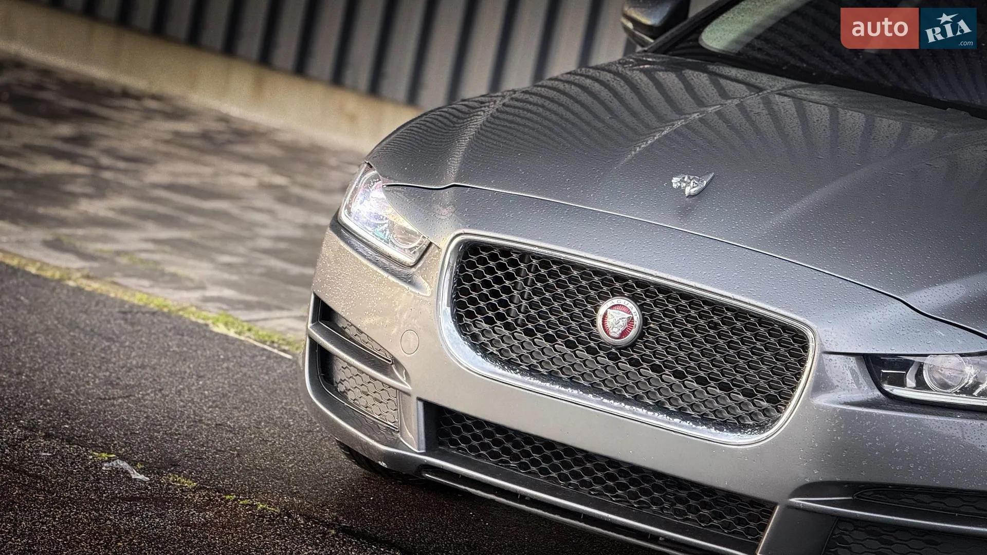 2018 Jaguar XE - мініатюра 5