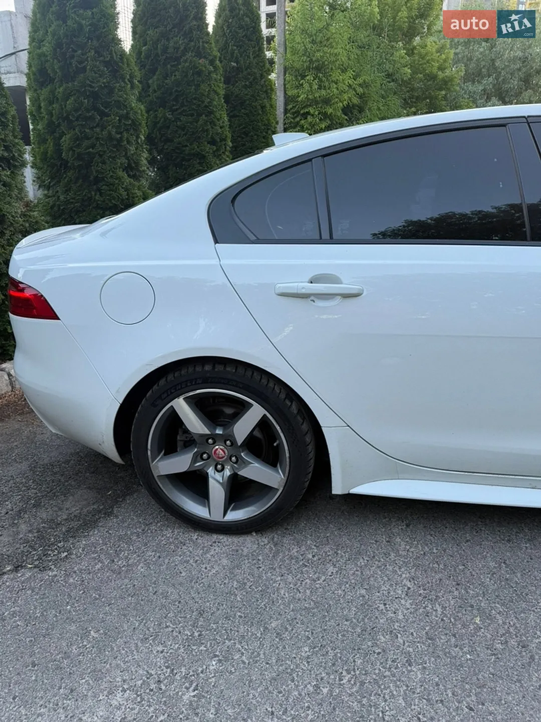 2018 Jaguar XE - мініатюра 15