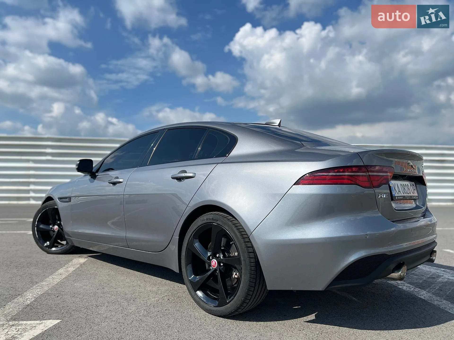 2019 Jaguar XE - мініатюра 8