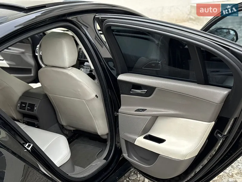 Jaguar XE 2016 VIN SAJAD4BN4HA971096 фото оголошення 7 з 42