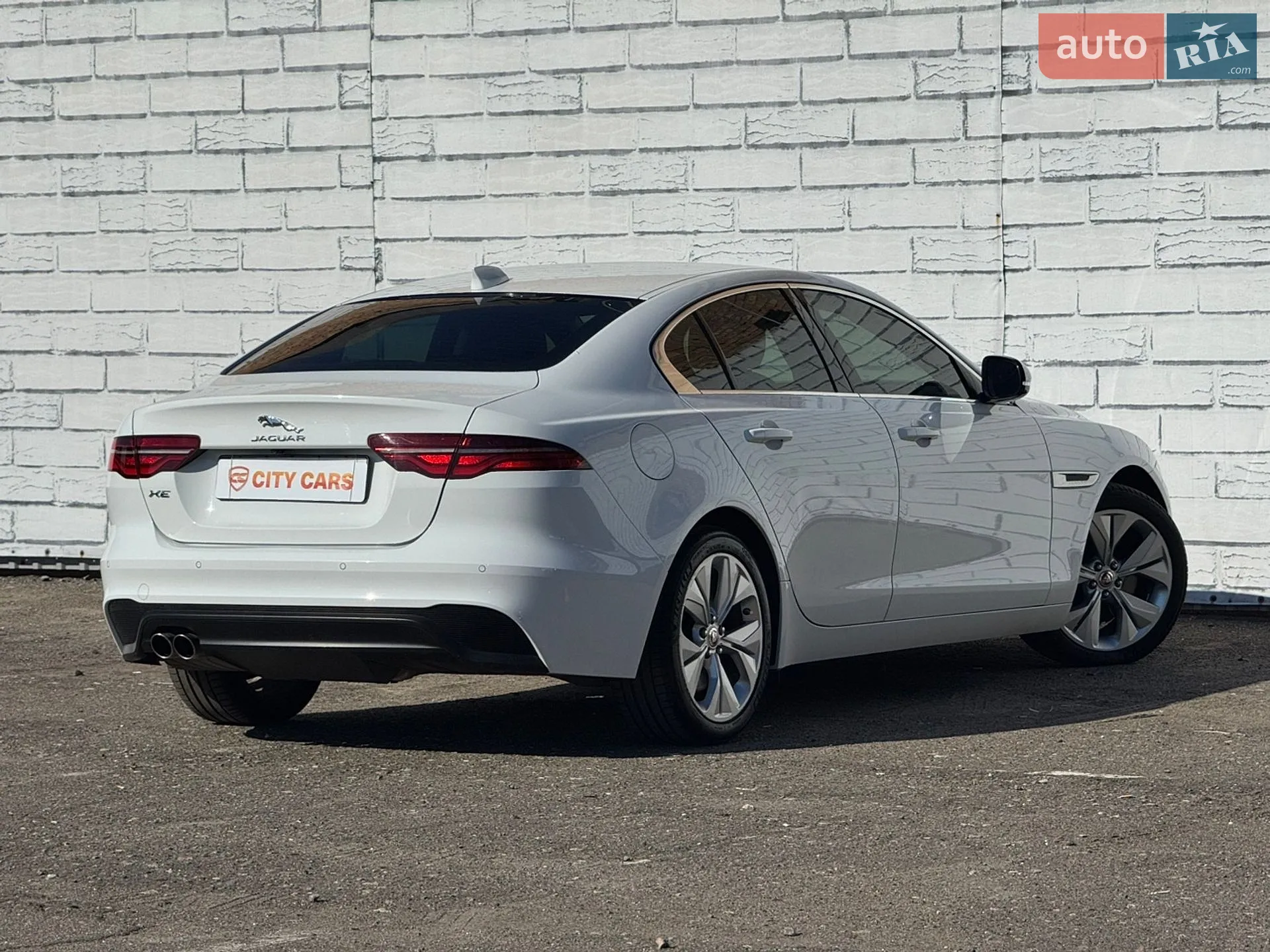 2020 Jaguar XE - мініатюра 16