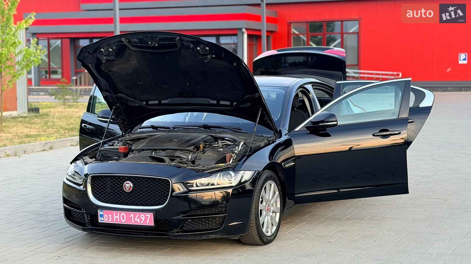 2016 Jaguar XE - мініатюра 45