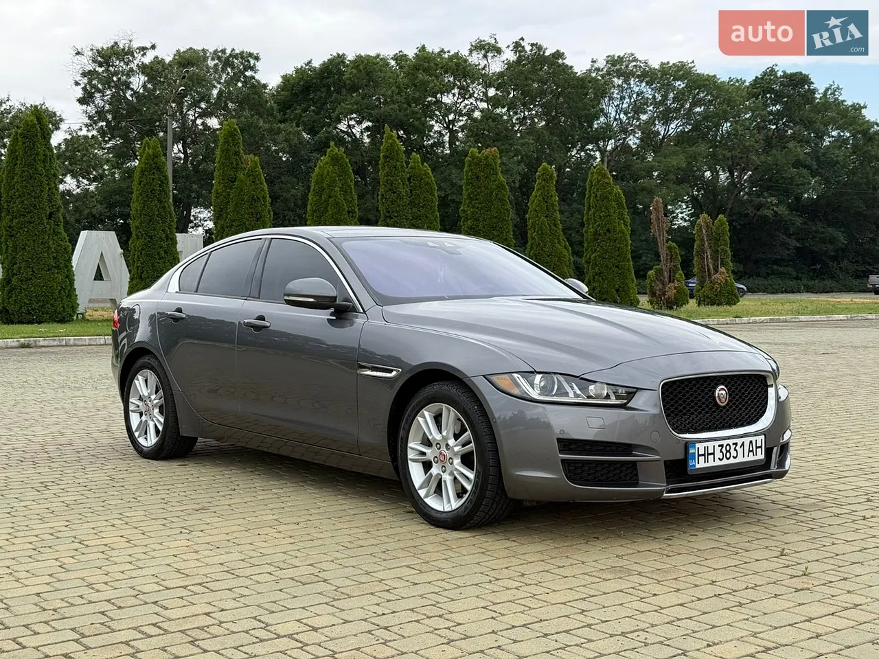 2016 Jaguar XE - мініатюра 36